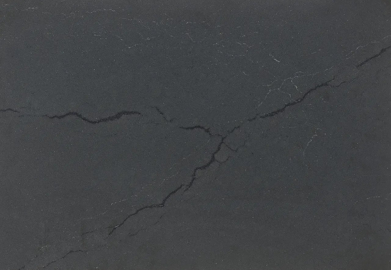 Inverness Stonestreet™ Quartz Countertop Slab Detail