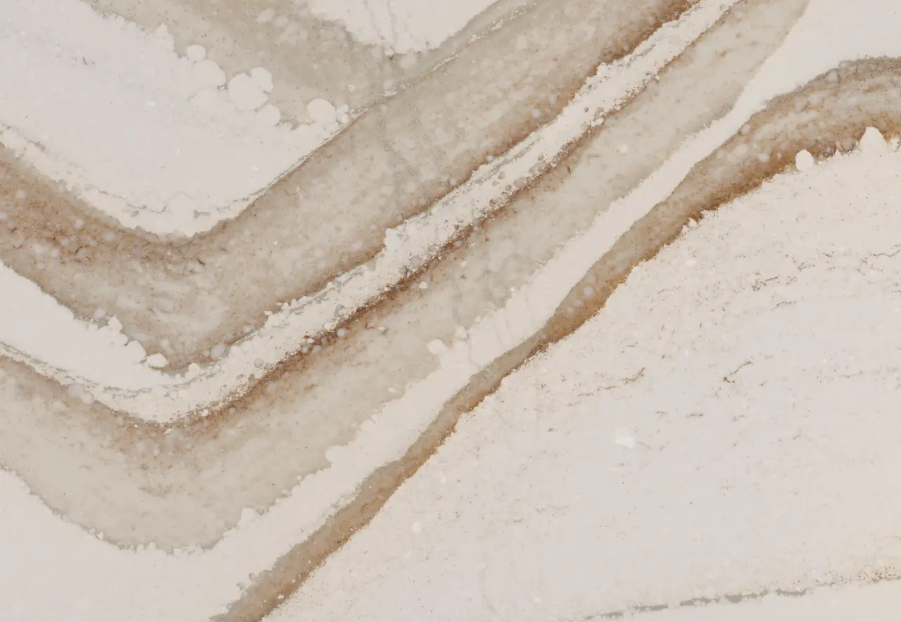 Brittanicca Gold Warm™ Design Detail Slab Inspiration